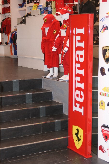 impianto antitaccheggio store ferrari